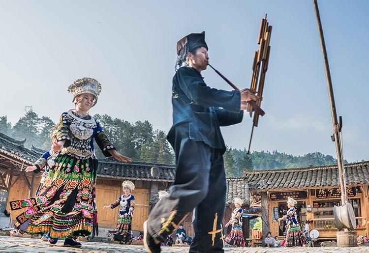 張家界風(fēng)景正好，而您剛好有空
